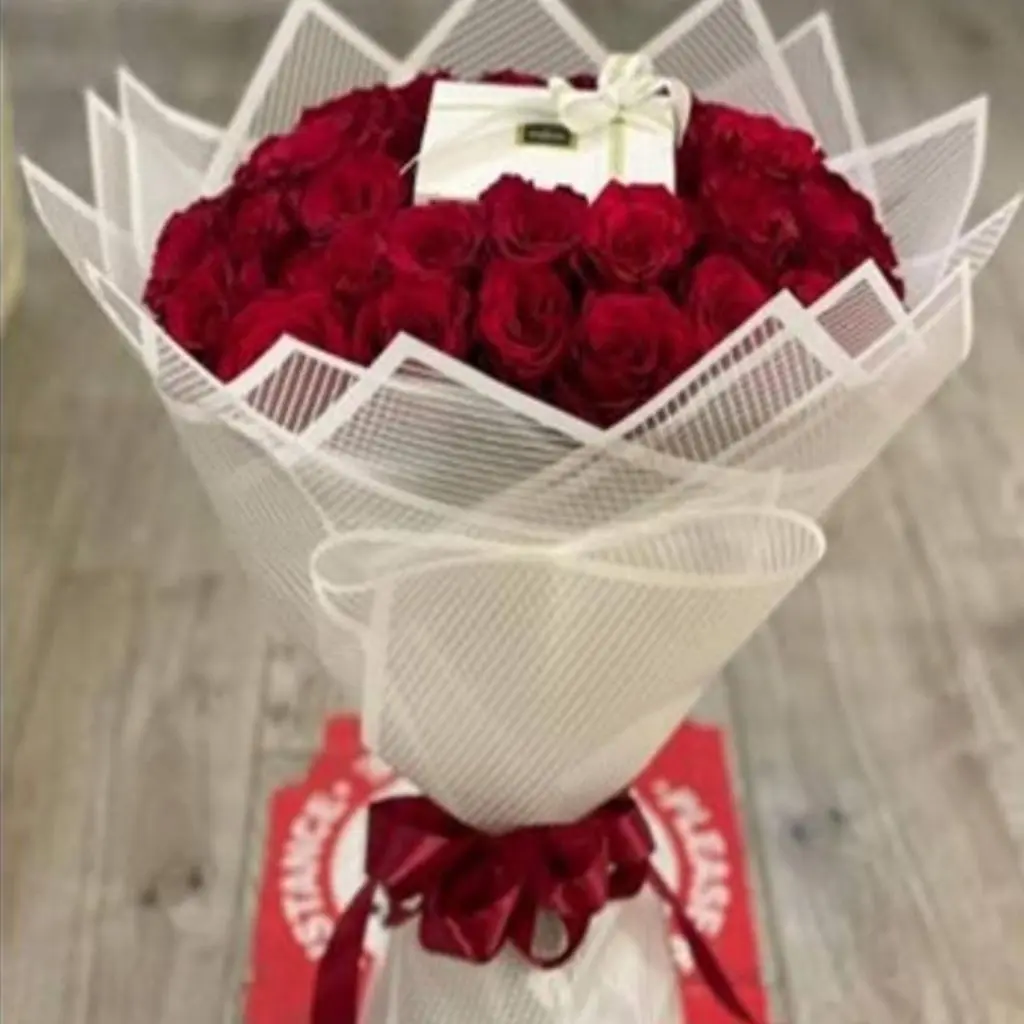 باقة السلام مع ربع كيلو شوكولاتة باتشي